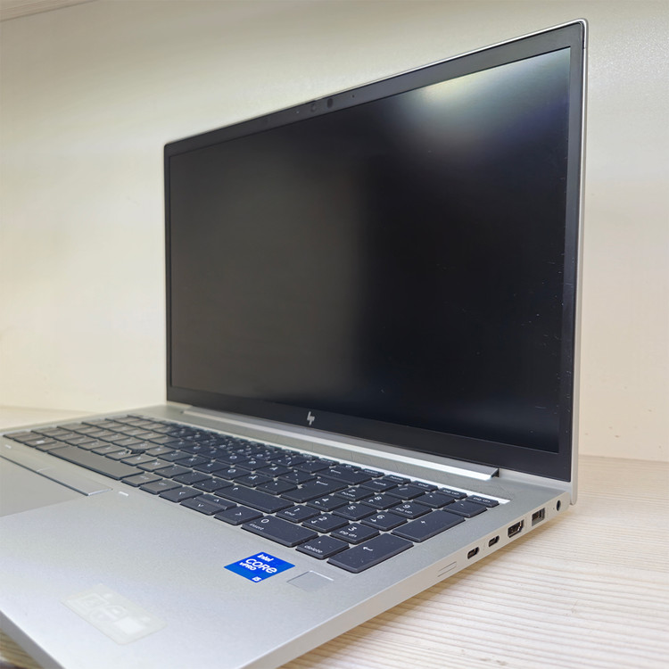 HP EliteBook 850 G8 Business Laptop - Right Side View