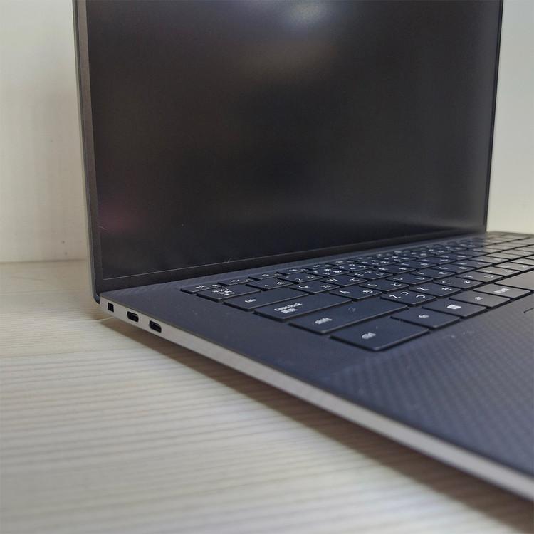 Dell Precision 5560 Laptop - Left Side View