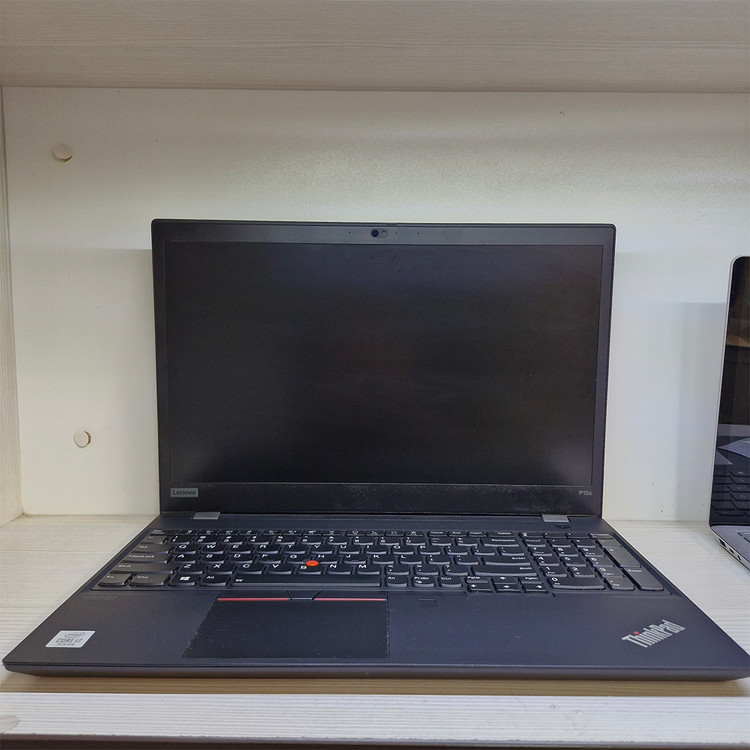 Lenovo ThinkPad P15 G1 Laptop - Front View ScreenOff